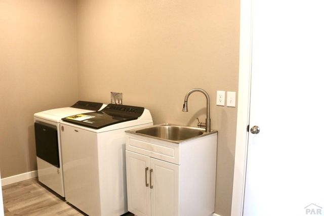 295 W Acorn Dr, Pueblo West, CO 81007