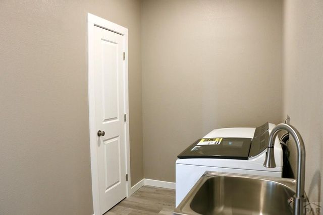 295 W Acorn Dr, Pueblo West, CO 81007