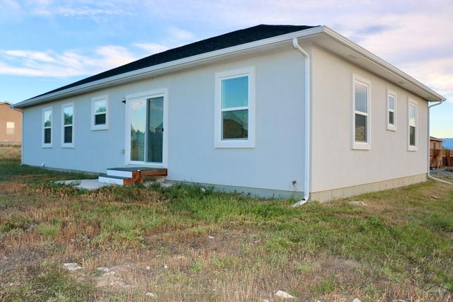 295 W Acorn Dr, Pueblo West, CO 81007