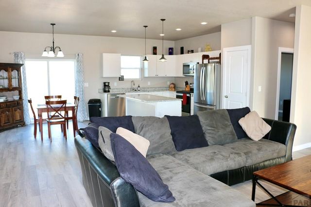 295 W Acorn Dr, Pueblo West, CO 81007