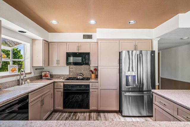 38651 Nyasa Drive, Palm Desert, CA 92211