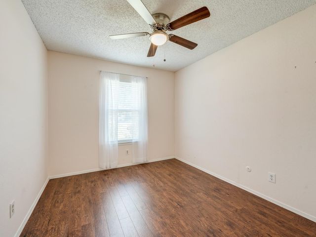 632 Timberline Drive, Hurst, TX 76053