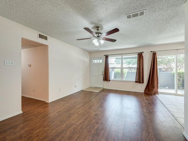 632 Timberline Drive, Hurst, TX 76053