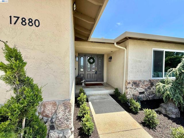 17880 Apricot Way, Castro Valley, CA 94546