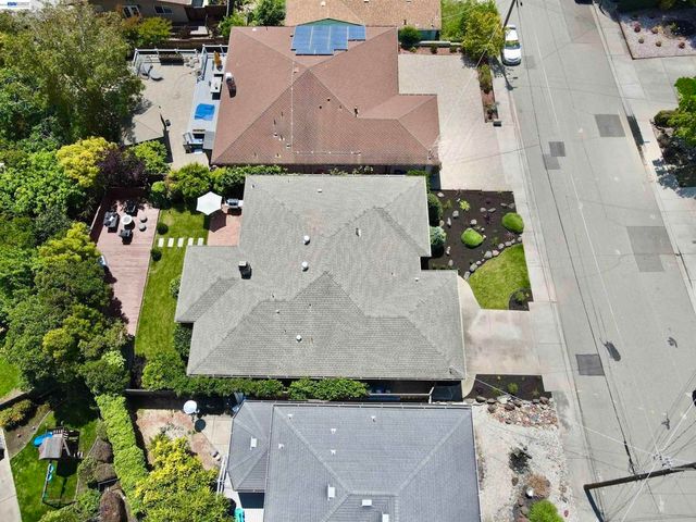 17880 Apricot Way, Castro Valley, CA 94546