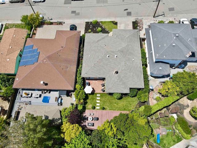 17880 Apricot Way, Castro Valley, CA 94546