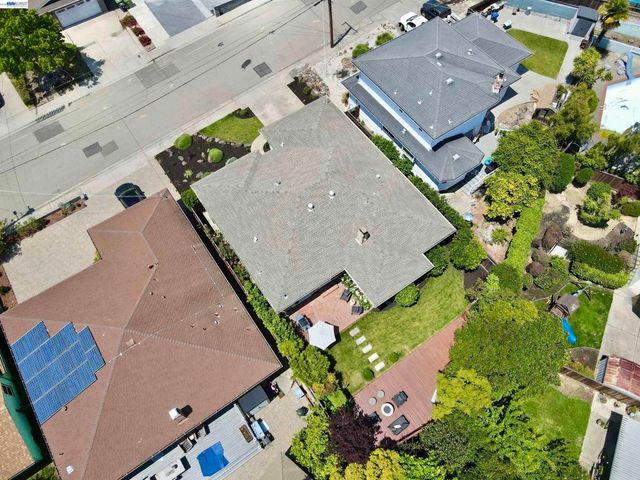 17880 Apricot Way, Castro Valley, CA 94546