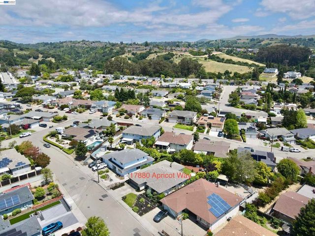 17880 Apricot Way, Castro Valley, CA 94546