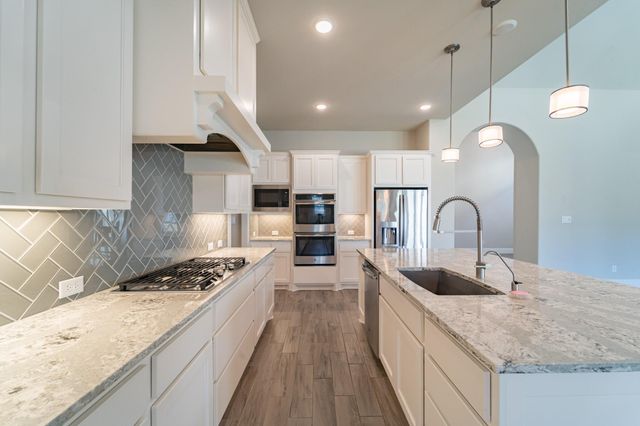 5715 Mogo Creek Lane, Sugar Land, TX 77479