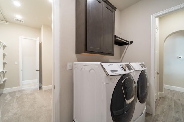 5715 Mogo Creek Lane, Sugar Land, TX 77479