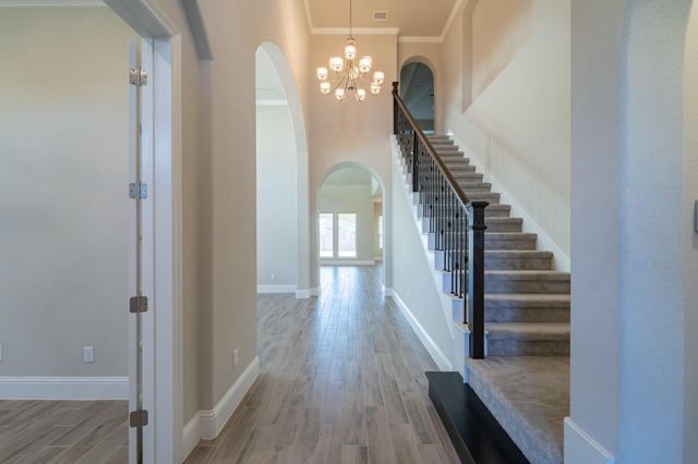 5715 Mogo Creek Lane, Sugar Land, TX 77479