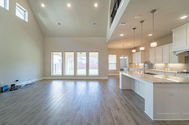 5715 Mogo Creek Lane, Sugar Land, TX 77479