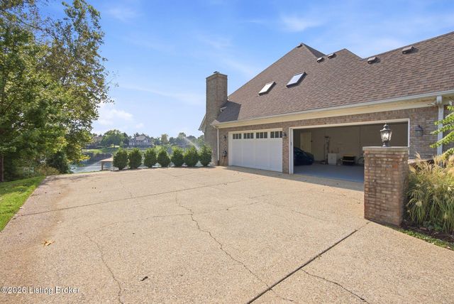 11732 Paramont Way, Prospect, KY 40059