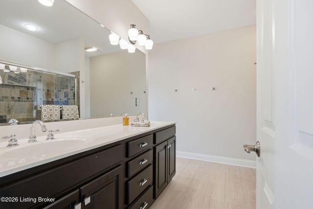 11732 Paramont Way, Prospect, KY 40059