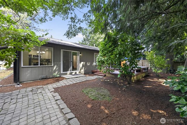12615 SE 318th Way, Auburn, WA 98092