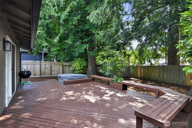 12615 SE 318th Way, Auburn, WA 98092