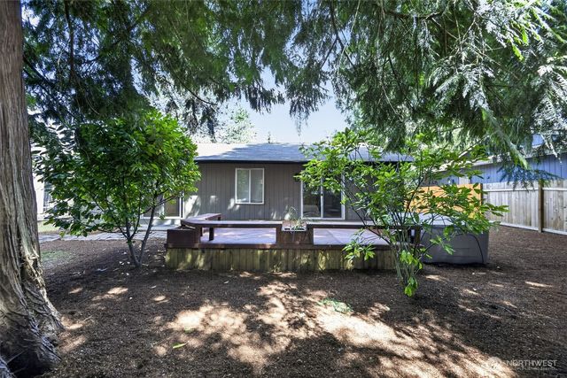 12615 SE 318th Way, Auburn, WA 98092