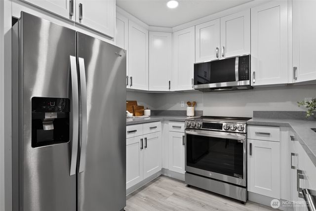 12615 SE 318th Way, Auburn, WA 98092