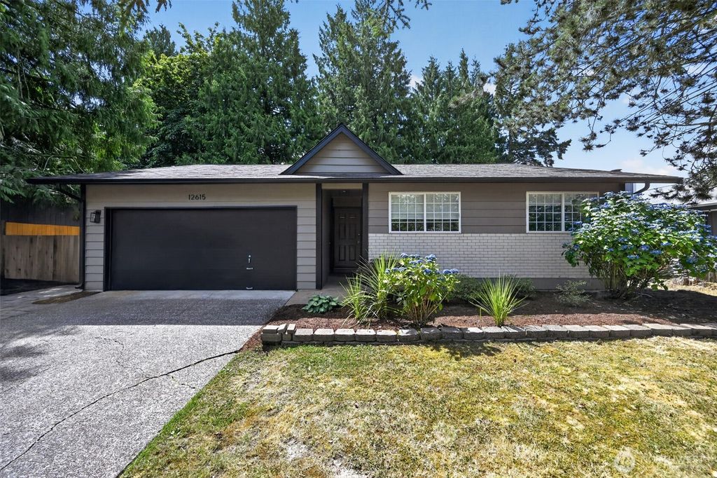 12615 SE 318th Way, Auburn, WA 98092