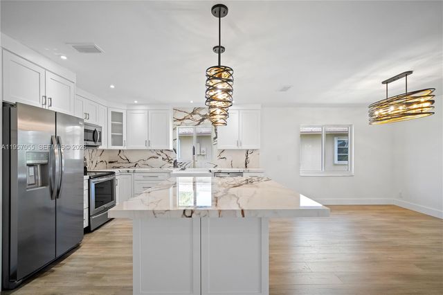 13826 Kaiser Trl, Delray Beach, FL 33484