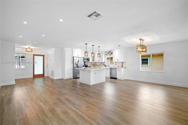 13826 Kaiser Trl, Delray Beach, FL 33484