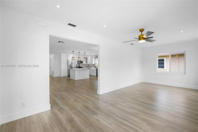 13826 Kaiser Trl, Delray Beach, FL 33484