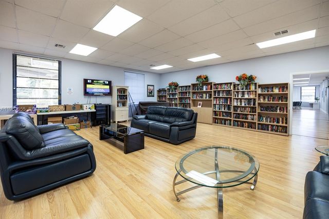 13826 Kaiser Trl, Delray Beach, FL 33484