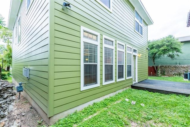 306 E 34th ST A, Austin, TX 78705