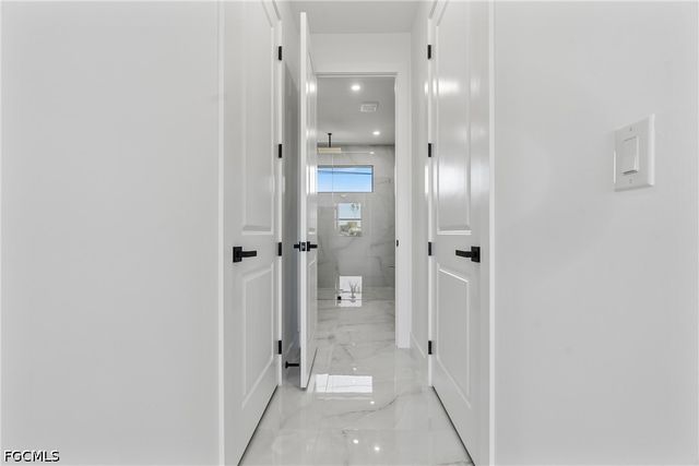 1430 NE 6th PL, Cape Coral, FL 33909