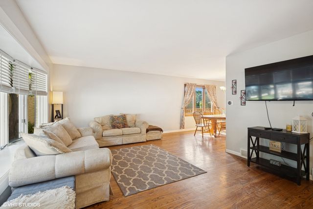 530 Birch Street, Itasca, IL 60143