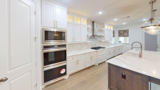 1817 Friendship Lane, Argyle, TX 76226