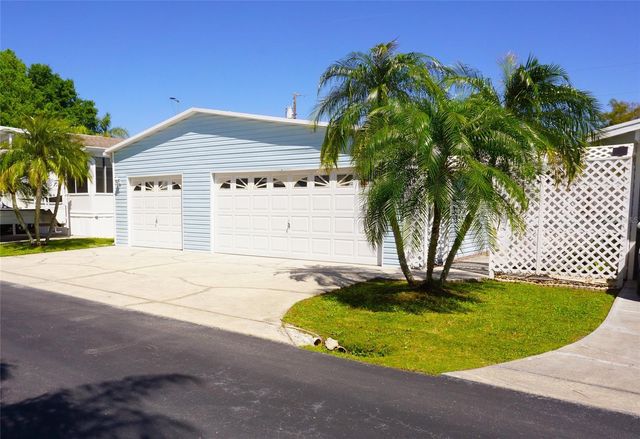 2016 LAKE LINDA CIRCLE, Lutz, FL 33558