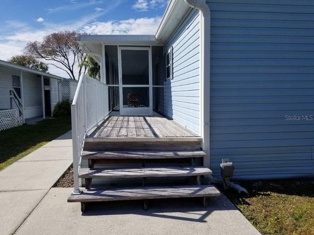 2016 LAKE LINDA CIRCLE, Lutz, FL 33558