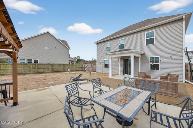 79 Colonial Heights Drive, Hampstead, NC 28443