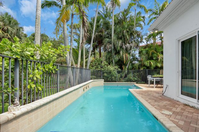 1726 Nature Court, Palm Beach Gardens, FL 33410