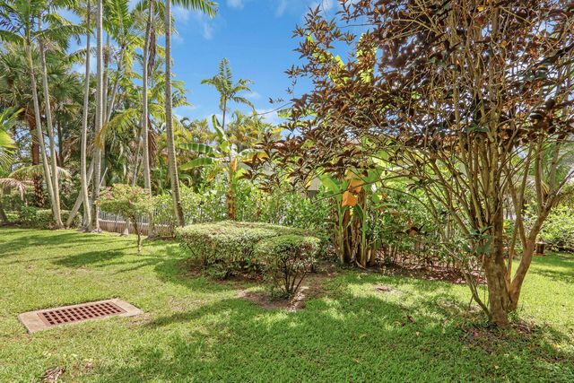 1726 Nature Court, Palm Beach Gardens, FL 33410