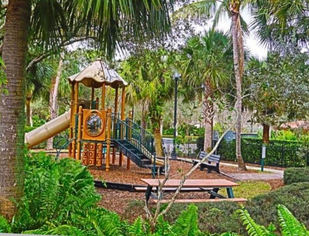 1726 Nature Court, Palm Beach Gardens, FL 33410