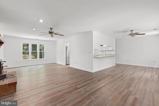 1217 LAKEVIEW PKWY, Locust Grove, VA 22508