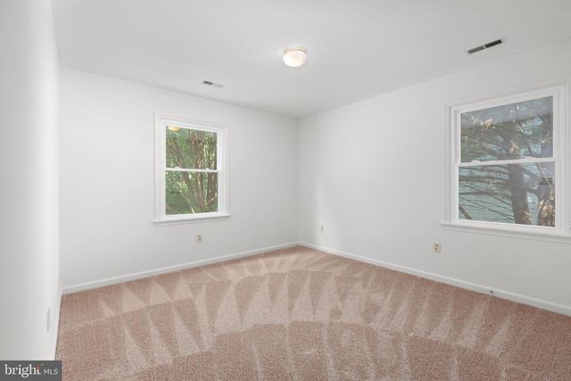 1217 LAKEVIEW PKWY, Locust Grove, VA 22508