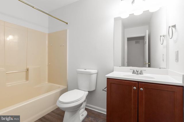 1217 LAKEVIEW PKWY, Locust Grove, VA 22508