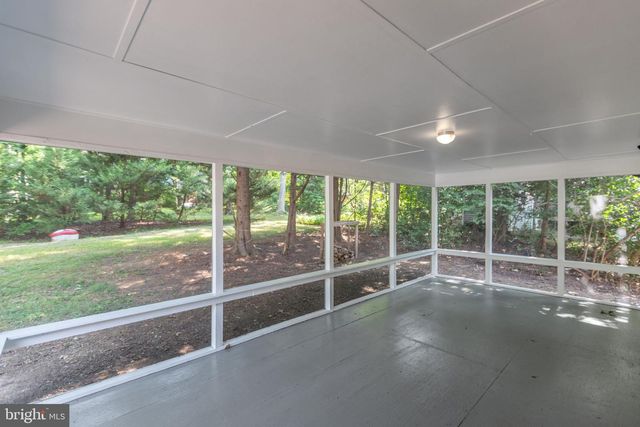 1217 LAKEVIEW PKWY, Locust Grove, VA 22508
