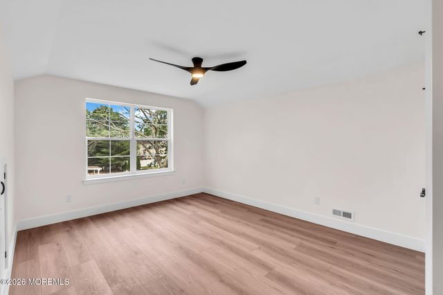 173 Inlet Avenue, Stafford, NJ 08050