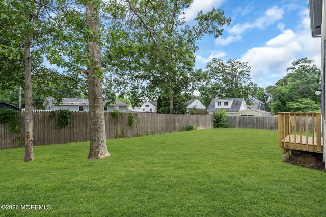 173 Inlet Avenue, Stafford, NJ 08050
