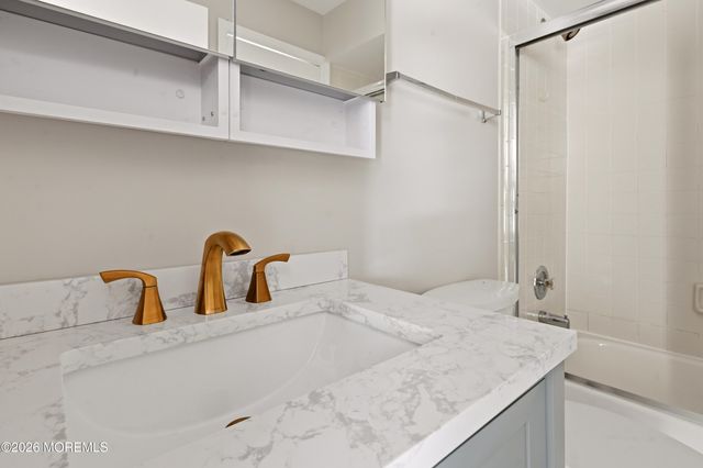 3 Eastwick Court, Freehold, NJ 07728