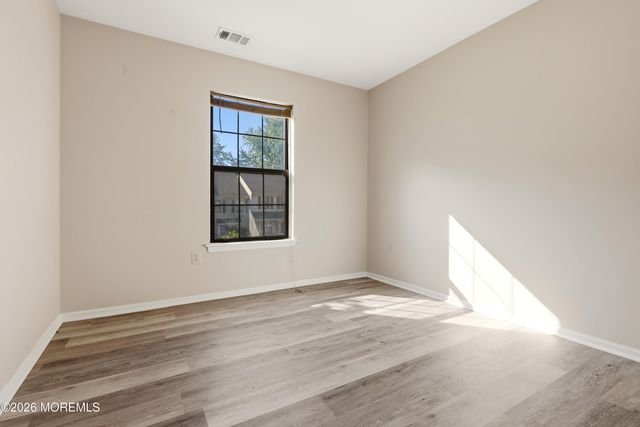 3 Eastwick Court, Freehold, NJ 07728