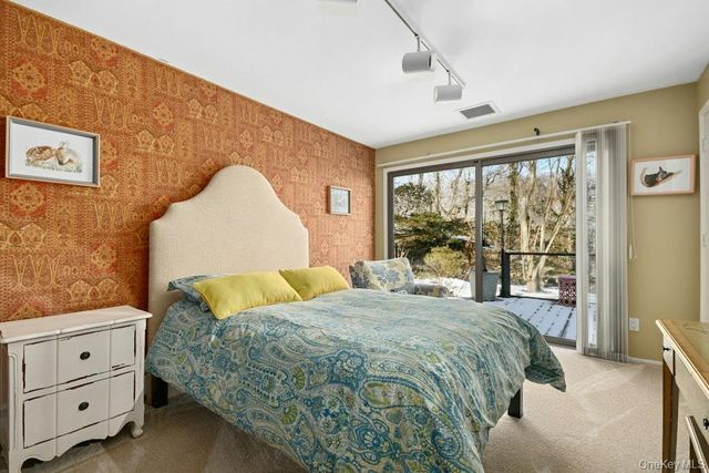 40 Idle Day Drive, Centerport, NY 11721