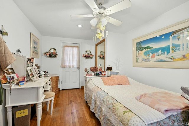 40 Idle Day Drive, Centerport, NY 11721