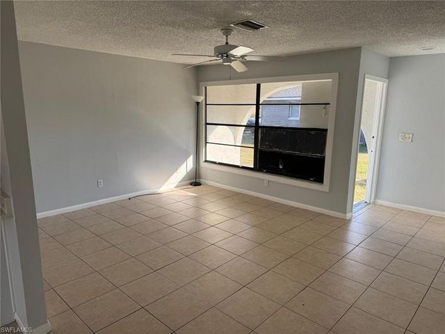 3004 Santa Barbara BLVD A - B, Cape Coral, FL 33914