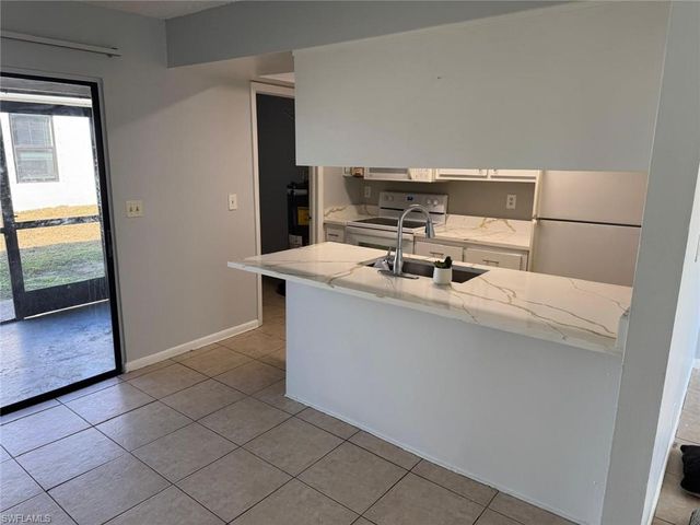 3004 Santa Barbara BLVD A - B, Cape Coral, FL 33914