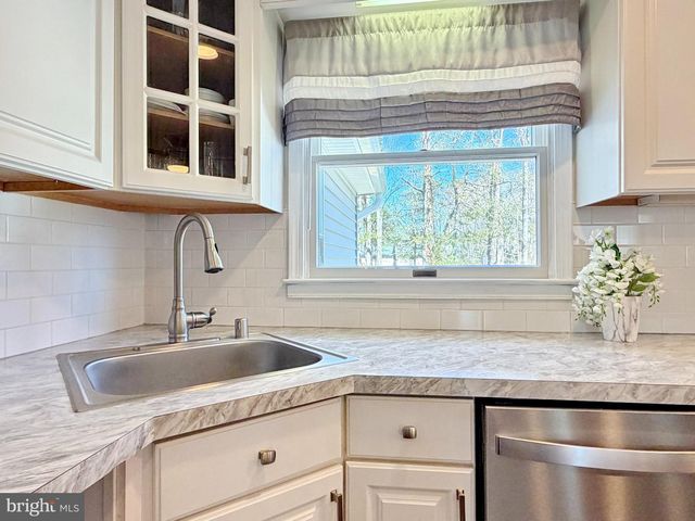108 W HAWTHORNE DR, La Plata, MD 20646